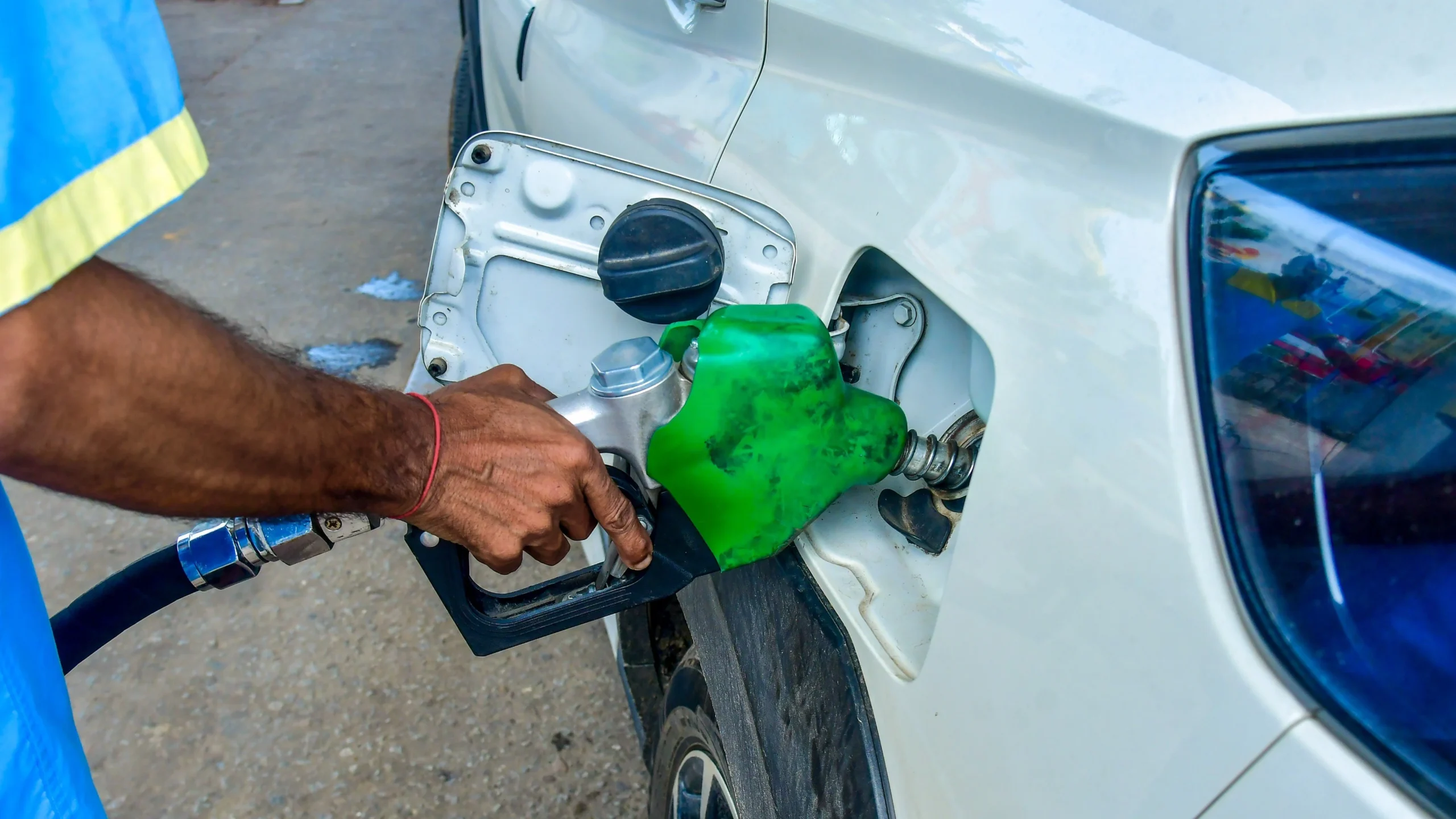 India Raises Petrol Export Tax, Cuts Diesel Levy