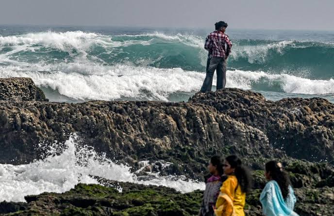 Andhra Pradesh Power Utilities Prepare for Bay of Bengal Storm