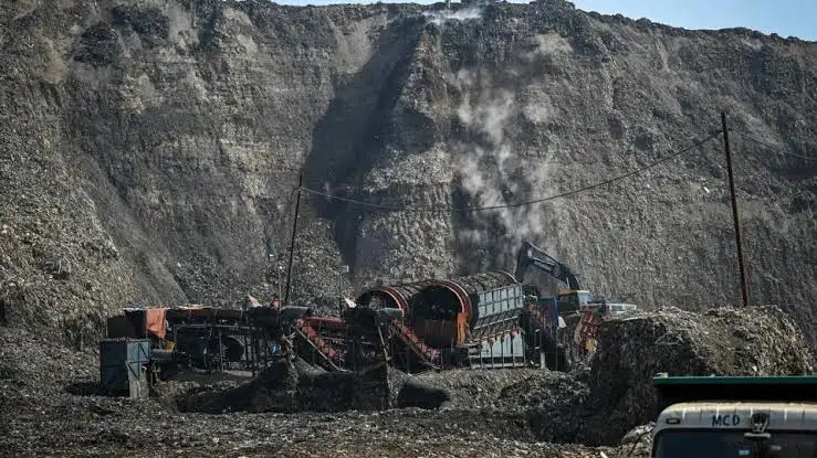 Delhi Extends Bhalswa Landfill Clearance Deadline to February 2027