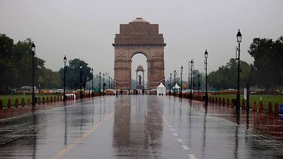 Delhi AQI Improves After Record October Rain, but Relief May Be Brief